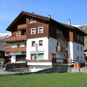 https://bikeski-apartments.it-lombardy.com